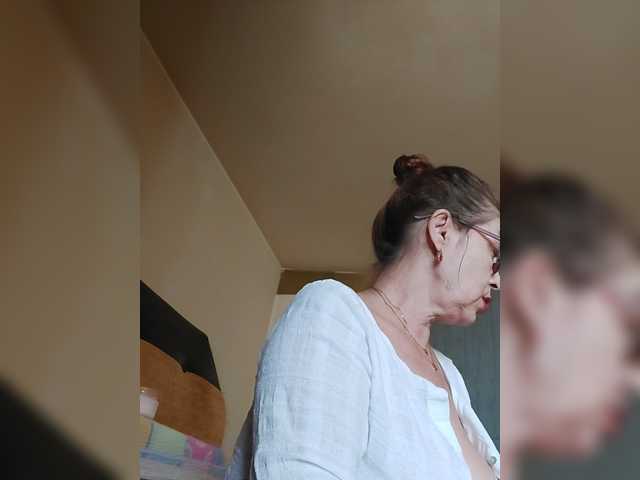 Cristinatina live cam on BongaCams