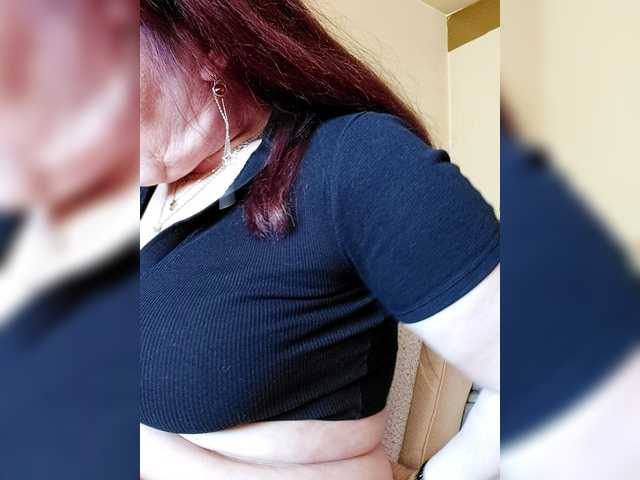 Cristinatina's BongaCams show and profile