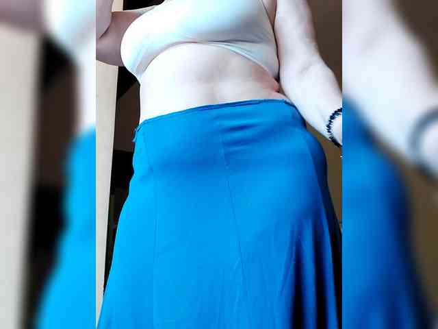 LoveTinaForever webcam