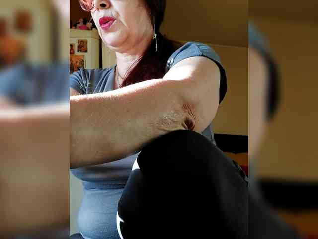 LoveTinaForever webcam