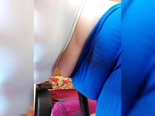 LoveTinaForever webcam