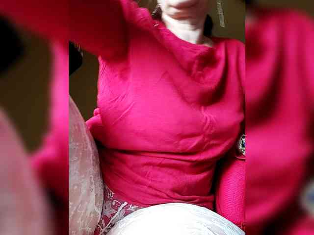 LoveTinaForever webcam