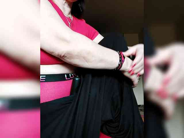 LoveTinaForever webcam