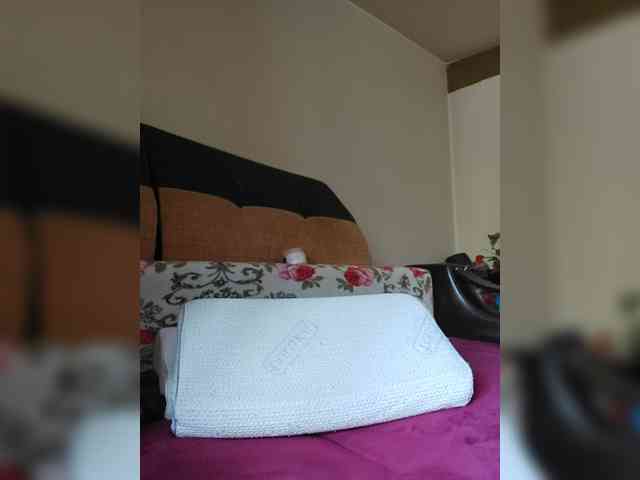 LoveTinaForever webcam