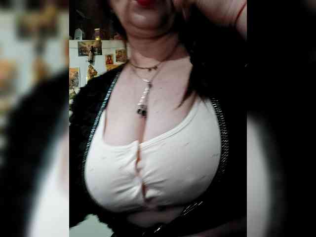 LoveTinaForever webcam