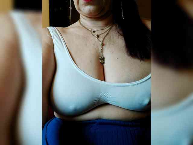 LoveTinaForever webcam