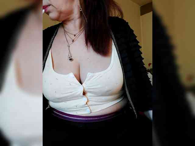 LoveTinaForever webcam