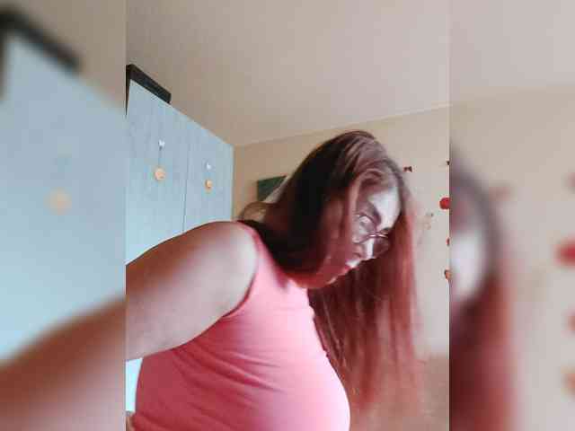 LoveTinaForever webcam