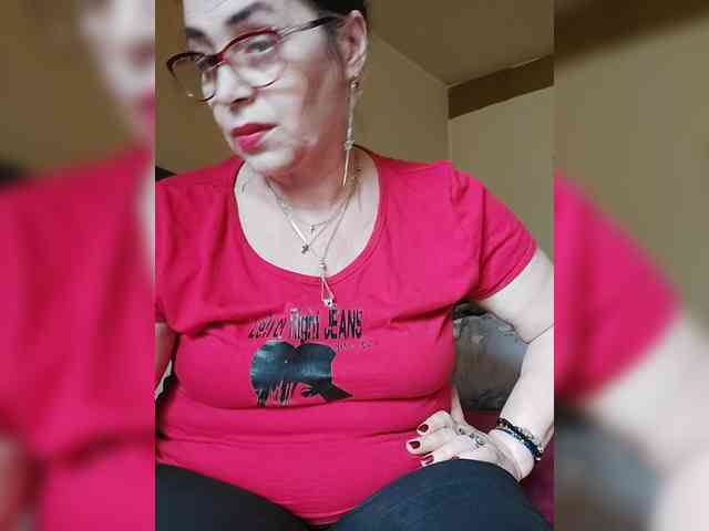 LoveTinaForever webcam