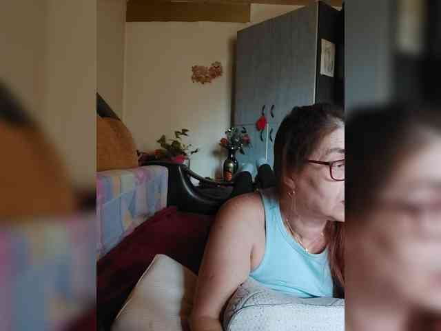 LoveTinaForever webcam