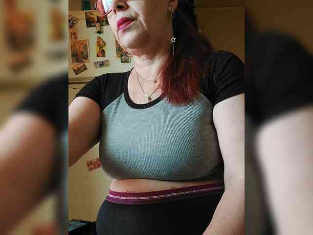 LoveTinaForever webcam