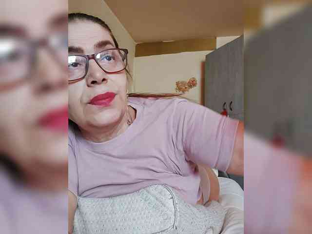 LoveTinaForever webcam