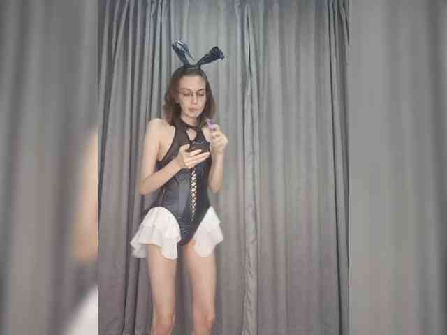 SharlottaChan webcam