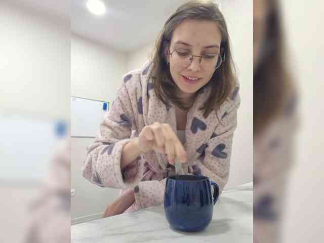 SharlottaChan webcam