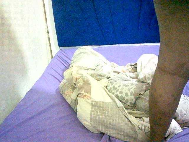 Hornyvibes live cam on BongaCams