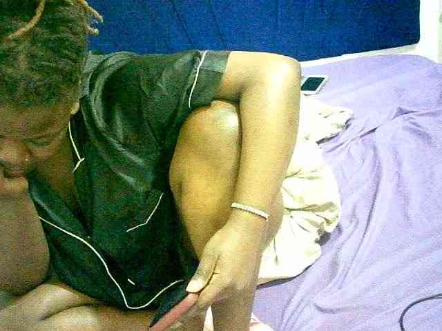 Hornyvibes webcam