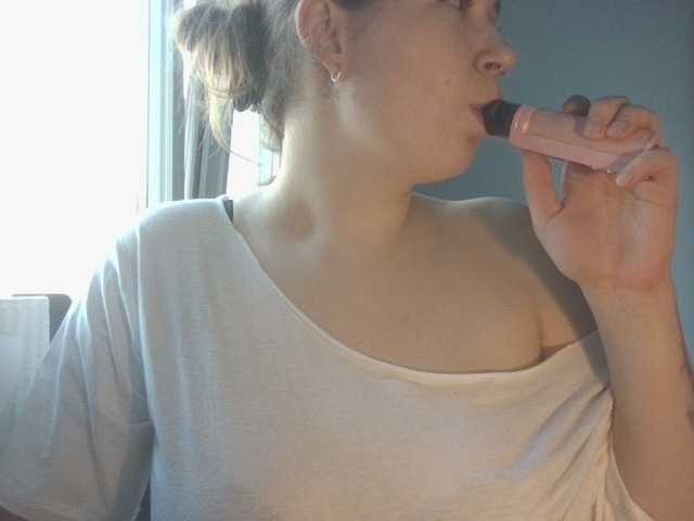 KatyTasty live cam on BongaCams