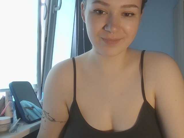 KatyTasty live cam on BongaCams