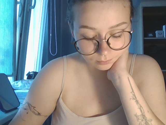 KatyTasty live cam on BongaCams