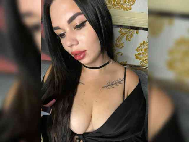 LEYLA_FOXY