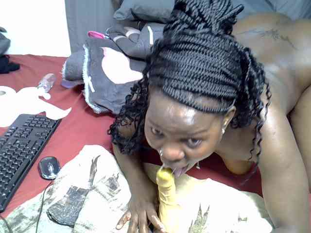 Shishie224 webcam