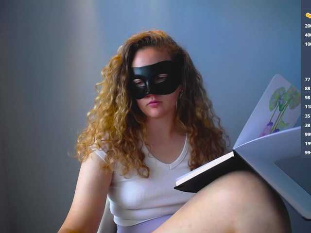 Bubbblegum live cam on BongaCams