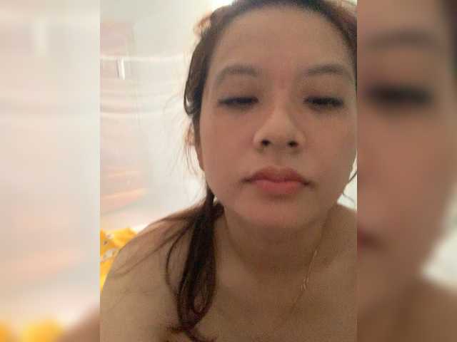 Phoebe90 live cam on BongaCams
