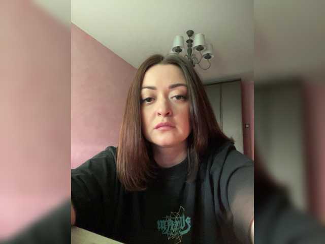 Brigittaa live cam preview