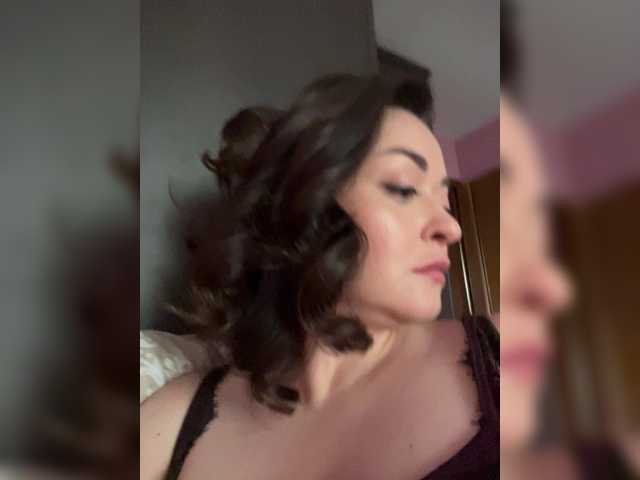 Brigittaa live cam preview