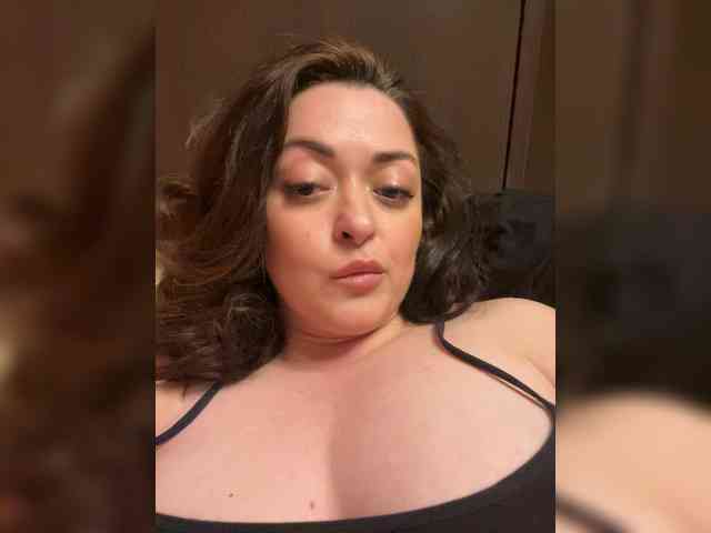 Brigittaa's cam show statistics and live stream