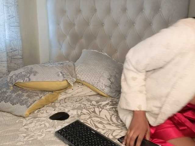 Tnnicckah live webcam show