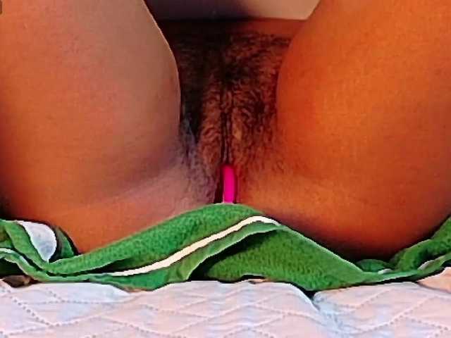 shyblacksweetiee live cam on BongaCams