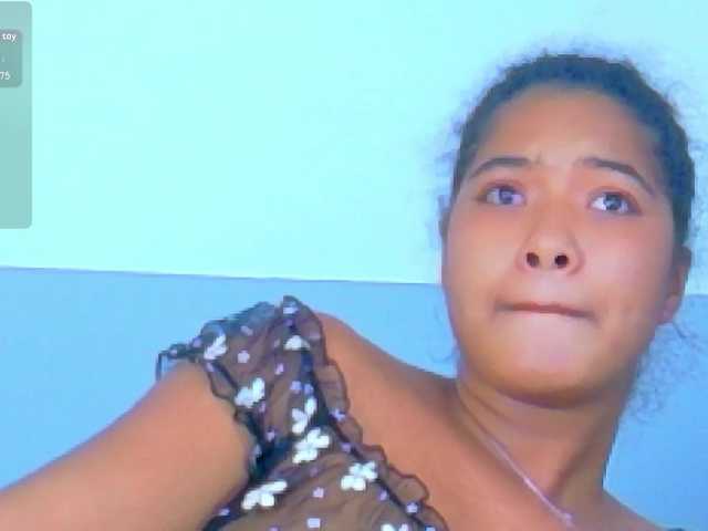 shyblacksweetiee live webcam show