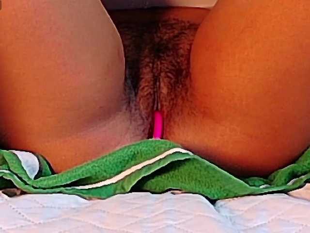 shyblacksweetiee live cam on BongaCams