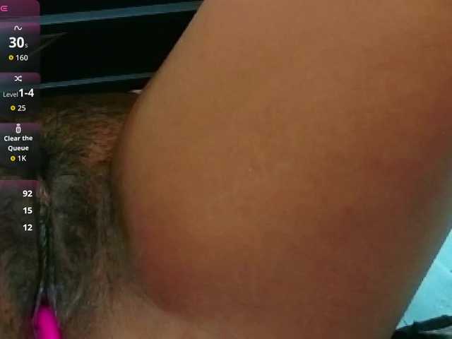 shyblacksweetiee live cam on BongaCams