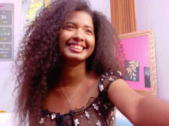 shyblacksweetiee live cam on BongaCams