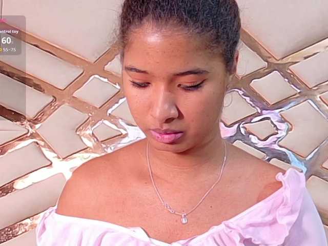 shyblacksweetiee live cam on BongaCams