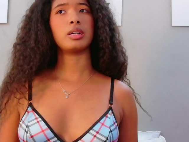 shyblacksweetiee live cam on BongaCams