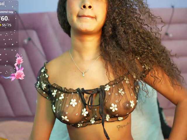 shyblacksweetiee live webcam show