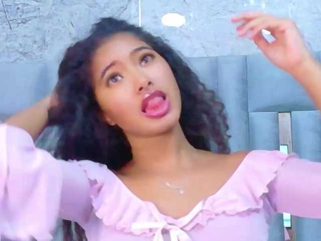 shyblacksweetiee live cam on BongaCams