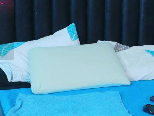 shyblacksweetiee's BongaCams show and profile