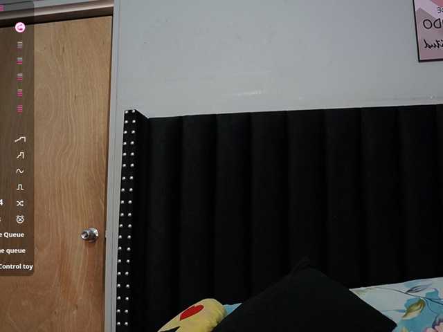 shyblacksweetiee live cam on BongaCams