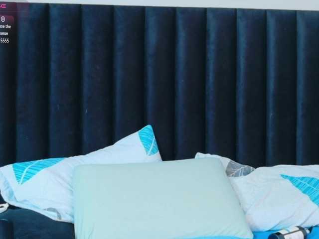 shyblacksweetiee's BongaCams show and profile