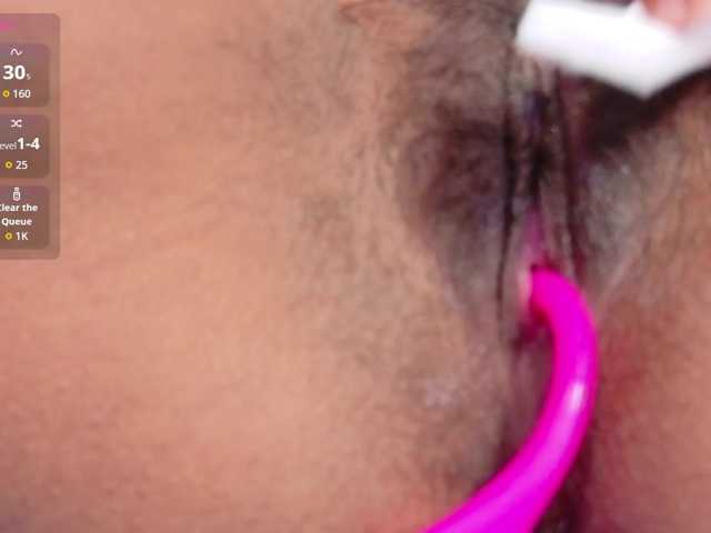 shyblacksweetiee live cam on BongaCams