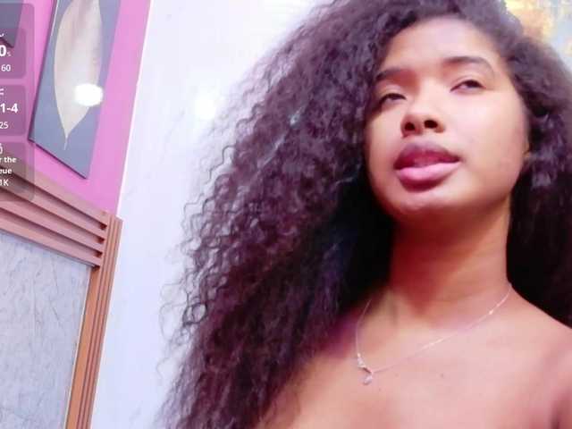 shyblacksweetiee live cam on BongaCams
