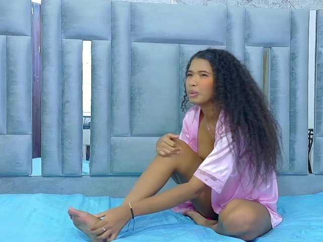shyblacksweetiee live cam on BongaCams