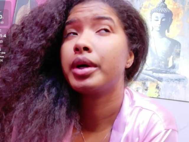 shyblacksweetiee live cam on BongaCams