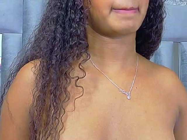 shyblacksweetiee live cam on BongaCams