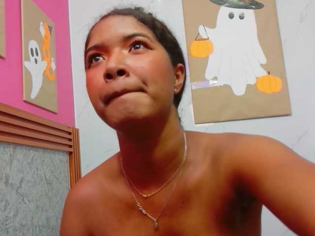 shyblacksweetiee live cam on BongaCams