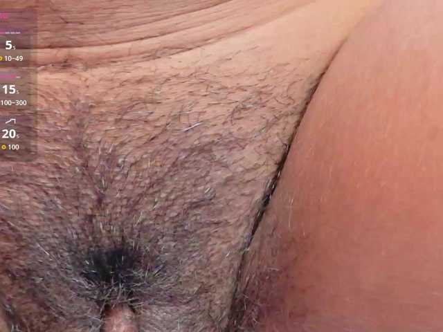 shyblacksweetiee live cam on BongaCams